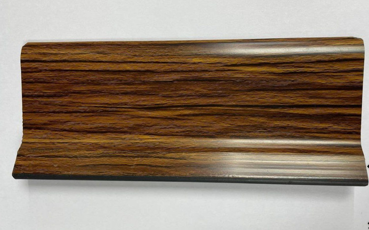 قرنیز pvc نه سانت