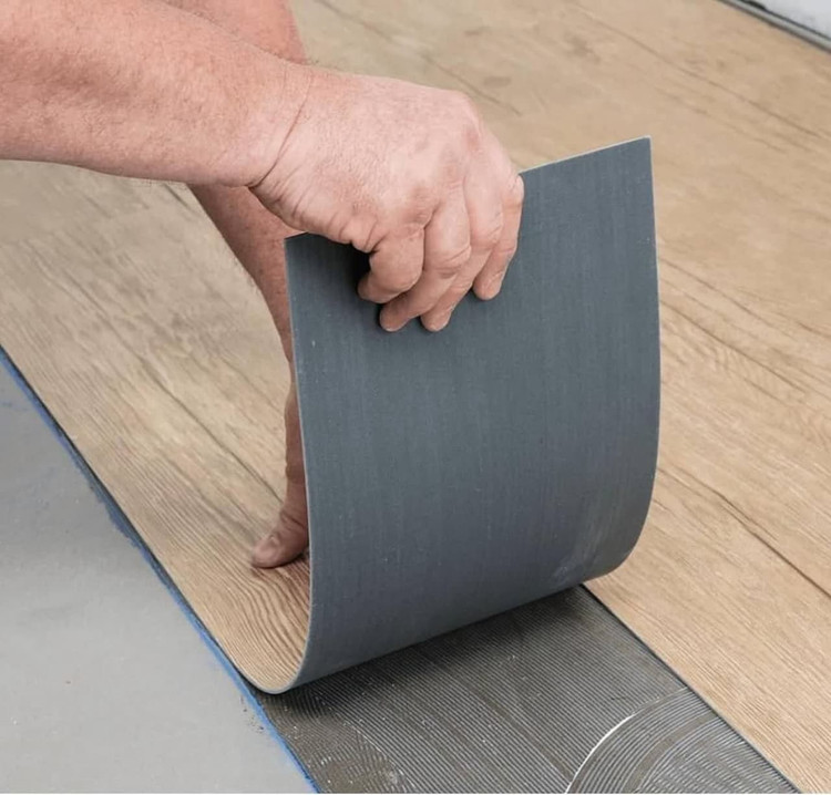 چسب کفپوش 8000 AMK